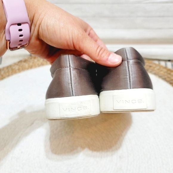 VINCE CORBIN SLIP-ON SNEAKER, SZ 9 - Picture 8 of 10